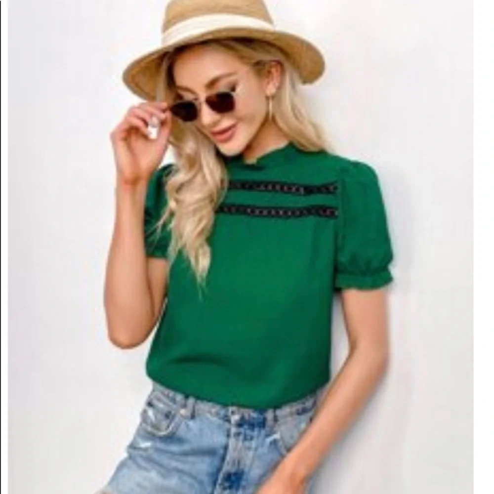 Shein blouse 💚 - Picture 2 of 6